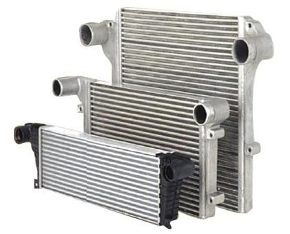 L'échangeur de chaleur de tube à ailettes de refroidisseur d'air de charge d'automobile/barre et le plat structurent l'aluminium