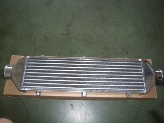 Échangeur de chaleur compact de tube à ailettes de vide/refroidisseur intermédiaire en aluminium pour la voiture