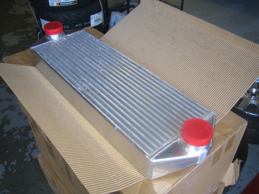 Échangeur de chaleur compact de tube à ailettes de vide/refroidisseur intermédiaire en aluminium pour la voiture