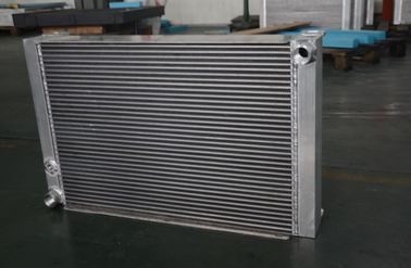 Thermique - la représentation hydraulique a soudé le radiateur, réfrigérant à huile hydraulique