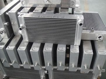 Véhicule en aluminium adapté aux besoins du client d'universel de réfrigérant à huile d'aileron de plat